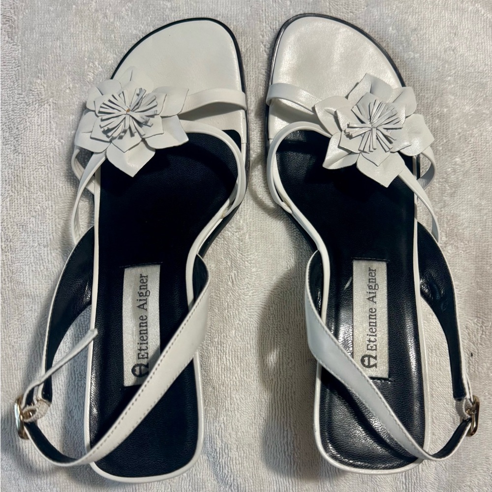 Etienne Aigner White Leather Wedge Sandals 8M | Petal Slingback Vintage Style